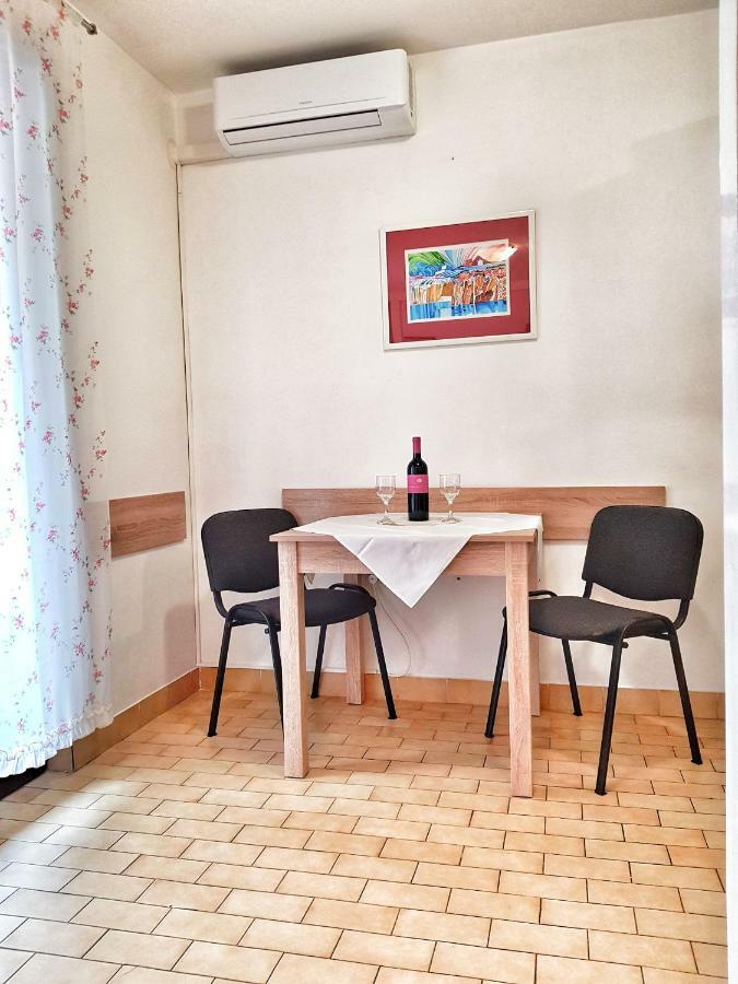 Apartment Nena 诺维·维诺多尔斯基 外观 照片